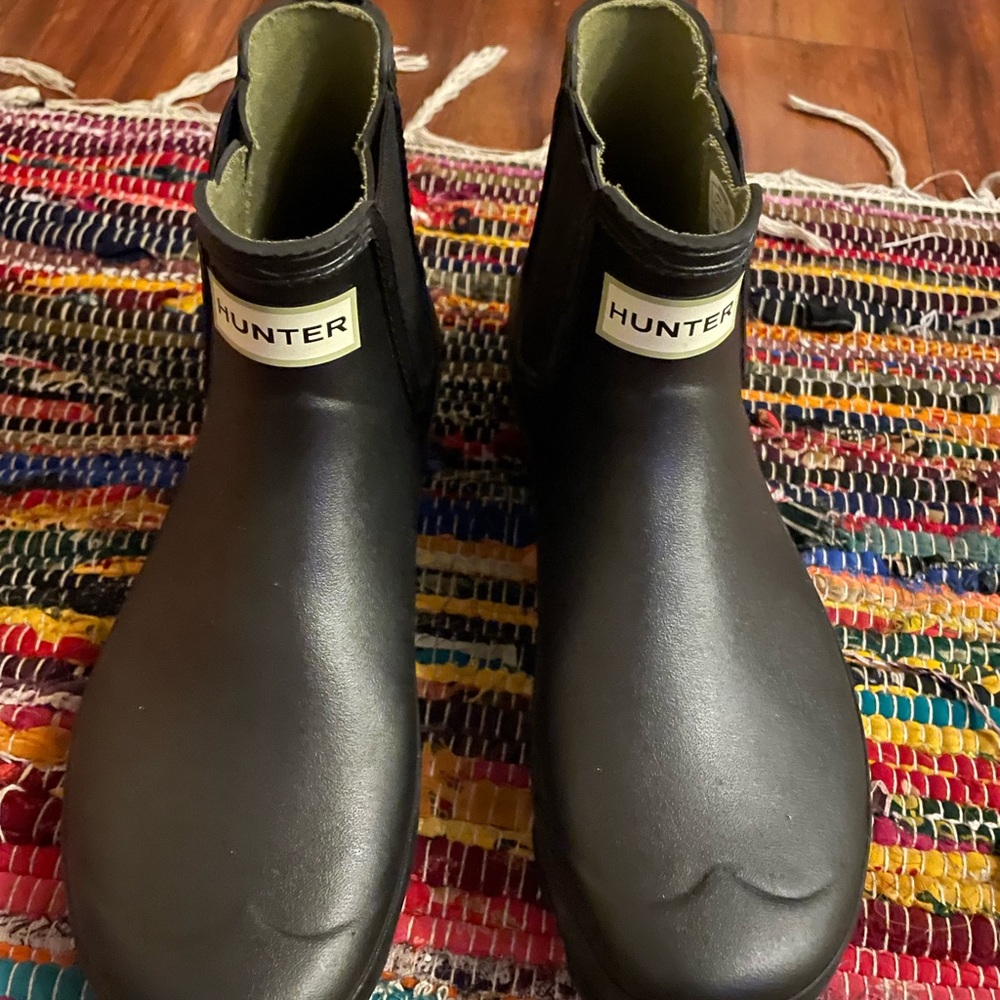 Hunter unisex rain boots size 10